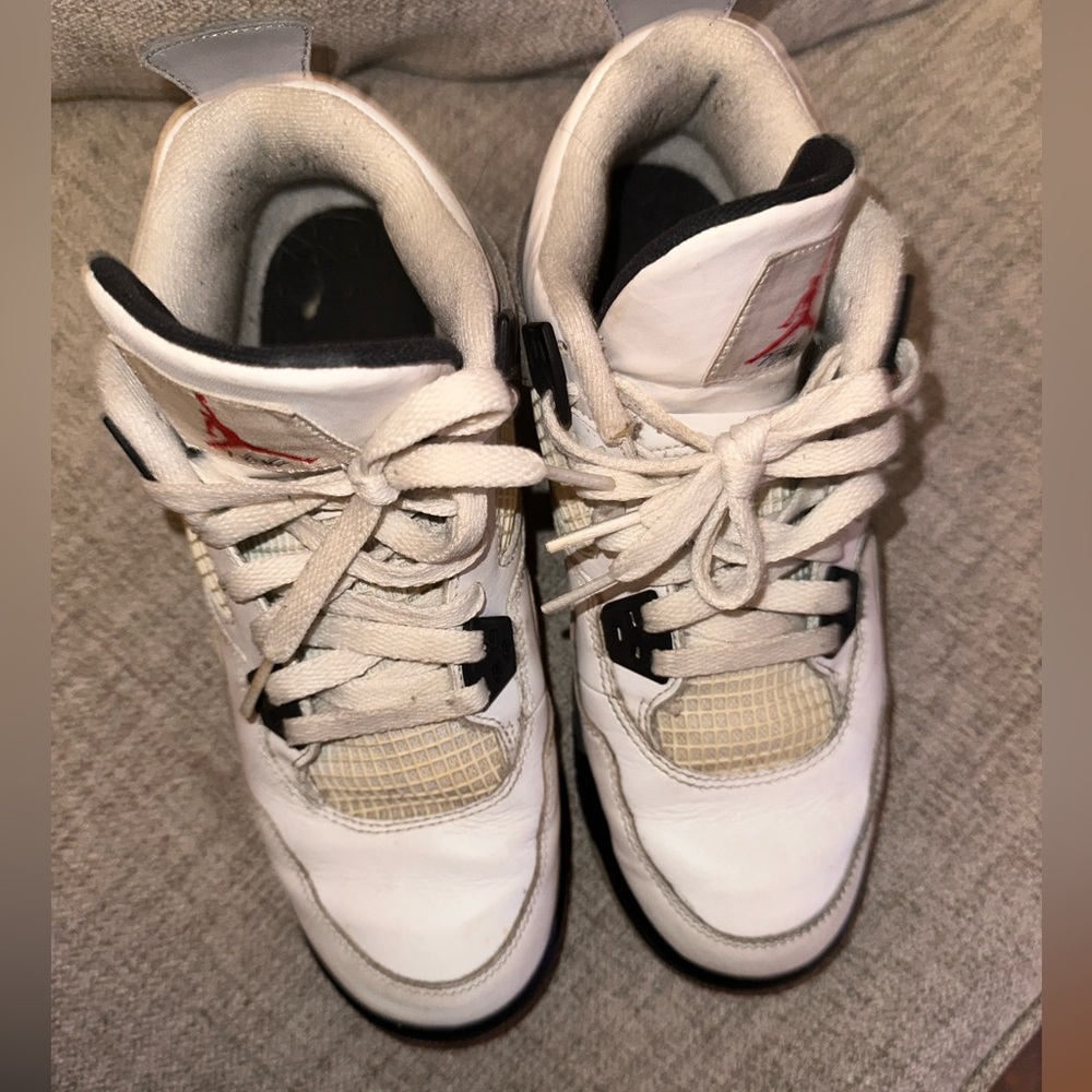 Jordan 4s - Picture 7 of 7